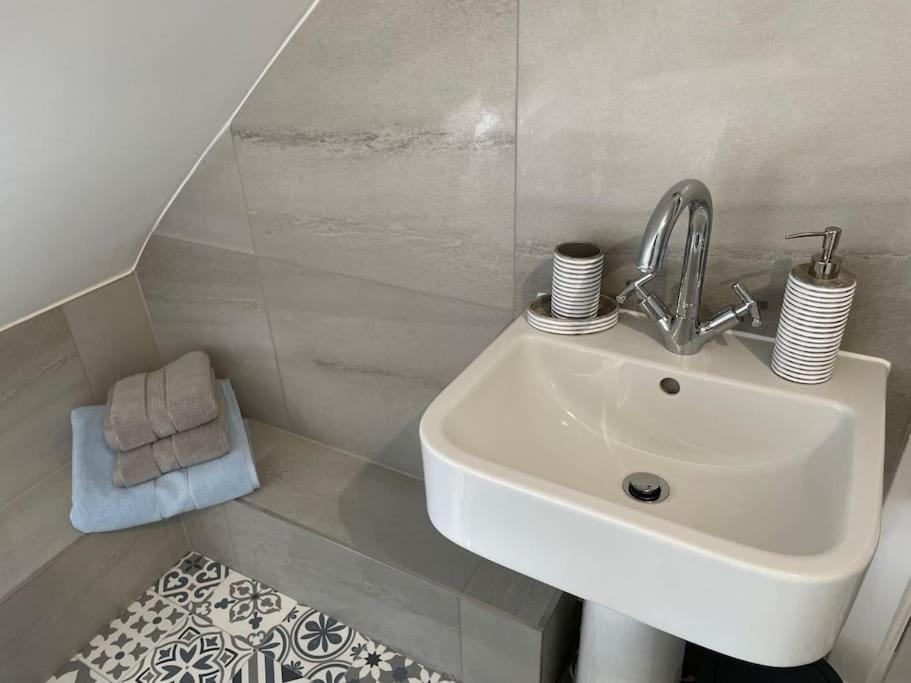 Fantastic Home In Brightons, Falkirk. Polmont Exteriér fotografie